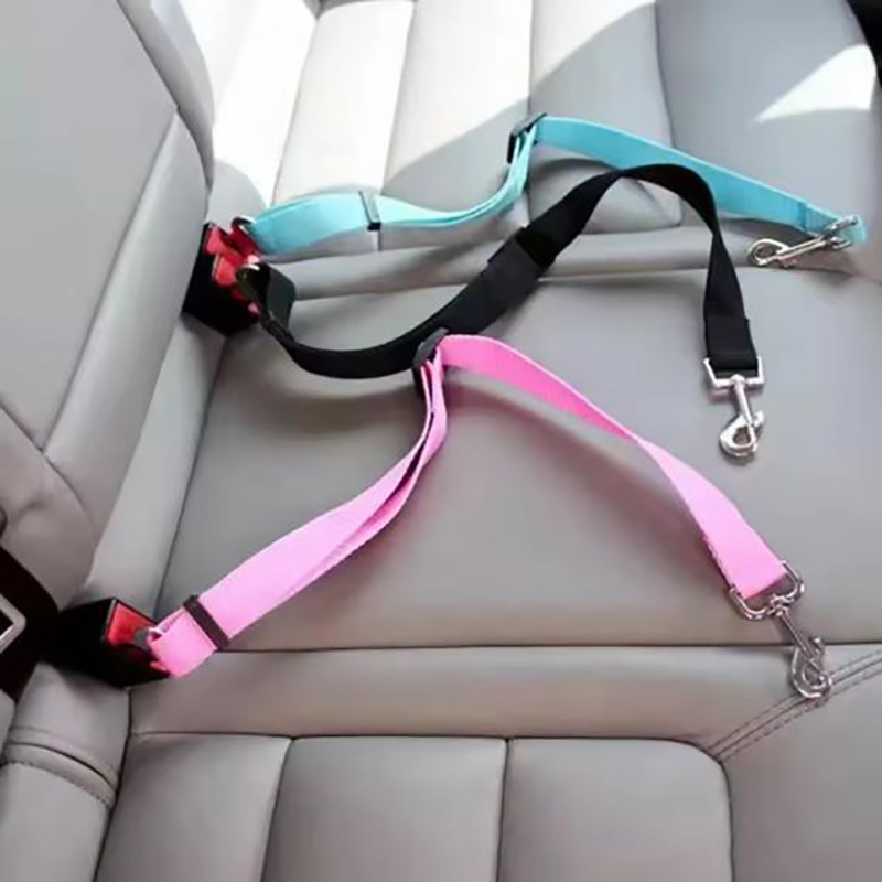 Swing Seat Belt - 犬用シートベルト、ペット用カーシートベルト、巻き取り式リード、犬用キャリー、安全で便利な犬用リード用品、売れ筋商品